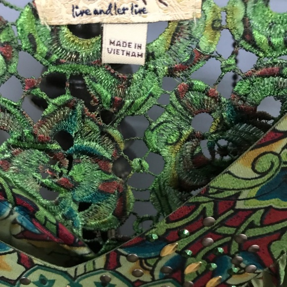 One World XL Eye catching Green Shirt Unique - Picture 2 of 2